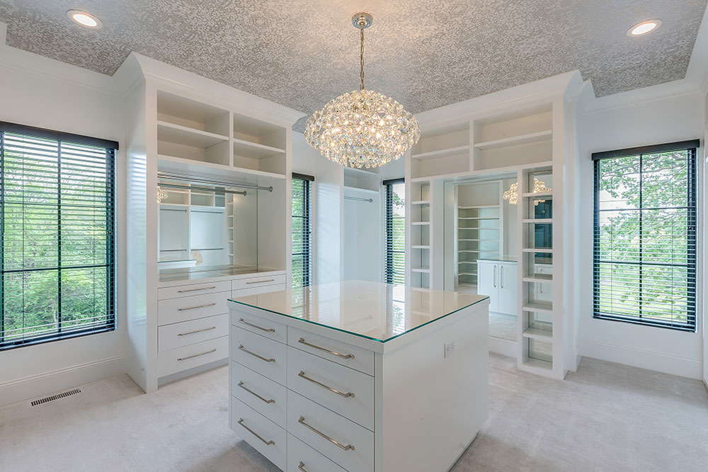 8 Ways Elevated Closets Are Changing How Homes Function in Deer Valley AZ